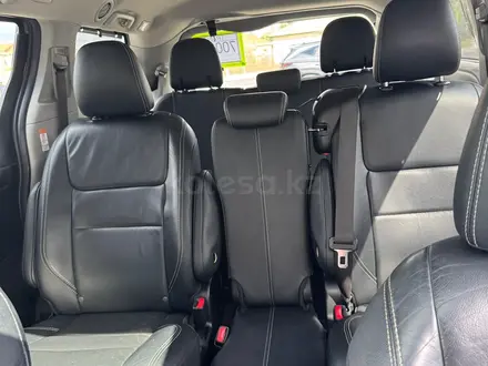 Toyota Sienna 2015 года за 10 500 000 тг. в Атырау – фото 9