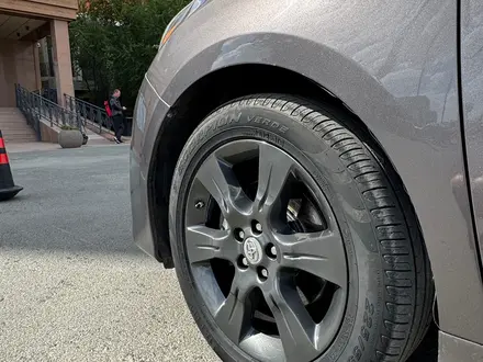 Toyota Sienna 2015 года за 10 500 000 тг. в Атырау – фото 20
