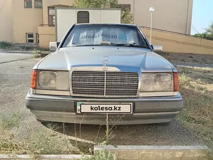 Mercedes-Benz E 230 1991 года за 2 499 000 тг. в Жанакорган – фото 35