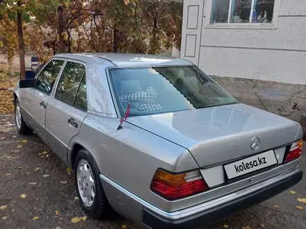 Mercedes-Benz E 230 1991 года за 2 499 000 тг. в Жанакорган – фото 5