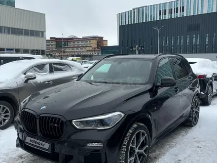 BMW X5 2021 года за 38 000 000 тг. в Астана