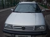 Volkswagen Vento 1993 года за 1 850 000 тг. в Астана – фото 5