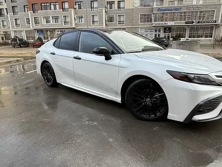 Toyota Camry 2022 года за 18 200 000 тг. в Актау – фото 17