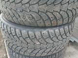 Резина зимняя r 17 с дисками за 140 000 тг. в Алматы – фото 4