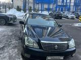 Toyota Crown 2004 года за 3 800 000 тг. в Астана