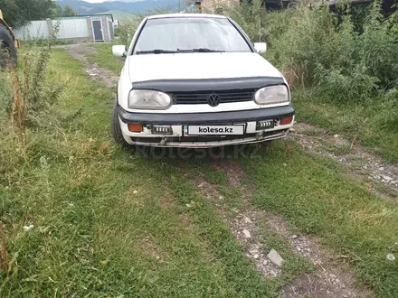 Volkswagen Golf 1994 года за 950 000 тг. в Алматы