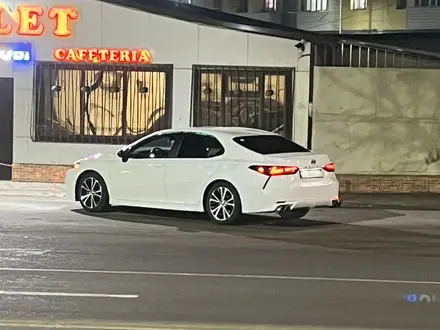 Toyota Camry 2019 года за 14 500 000 тг. в Алматы – фото 3