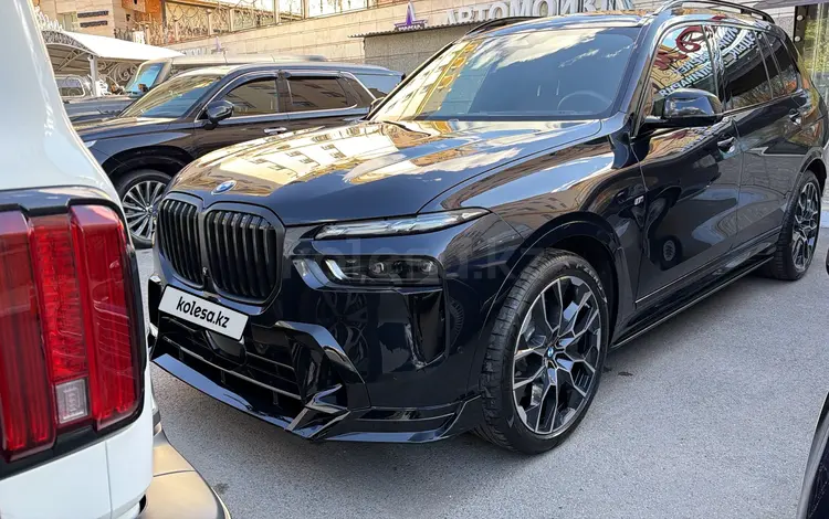 BMW X7 2025 года за 73 000 000 тг. в Астана