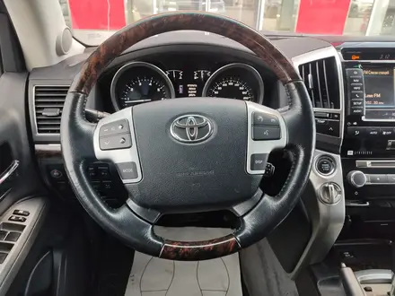 Toyota Land Cruiser 2014 годаүшін23 500 000 тг. в Астана – фото 13