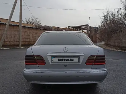 Mercedes-Benz E 500 2001 года за 5 800 000 тг. в Шымкент – фото 10