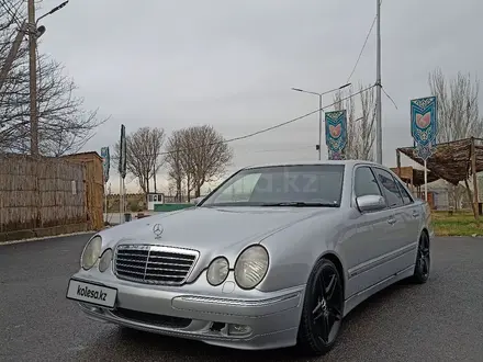 Mercedes-Benz E 500 2001 года за 5 800 000 тг. в Шымкент – фото 3