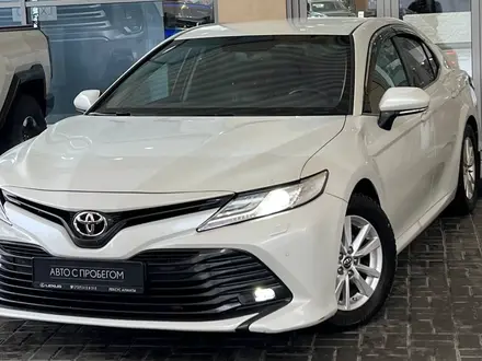 Toyota Camry 2019 года за 13 000 000 тг. в Алматы