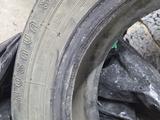 Шины 195/65 R15 за 5 000 тг. в Рудный – фото 2