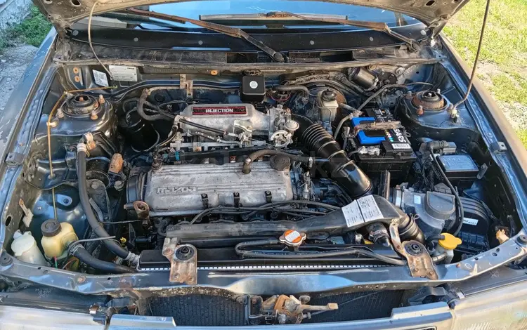 Mazda 323 1990 года за 300 000 тг. в Алматы