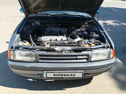 Mazda 323 1990 года за 300 000 тг. в Алматы – фото 4