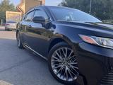 Toyota Camry 2019 годаүшін10 500 000 тг. в Тараз – фото 4