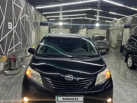 Toyota Sienna 2011 года за 10 500 000 тг. в Жанаозен – фото 14