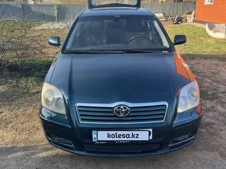 Toyota Avensis 2004 года за 3 200 000 тг. в Караганда – фото 2