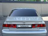 Toyota Camry 2001 годаүшін4 500 000 тг. в Шымкент – фото 2