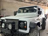 Land Rover Defender 2000 года за 12 000 000 тг. в Шымкент – фото 2