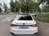 Lexus ES 250 2019 года за 19 600 000 тг. в Алматы – фото 3
