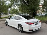 Lexus ES 250 2019 года за 19 600 000 тг. в Алматы – фото 2