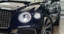 Bentley Flying Spur 2022 годаүшін200 000 000 тг. в Алматы – фото 4