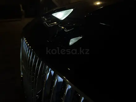 Bentley Flying Spur 2022 года за 200 000 000 тг. в Алматы – фото 11