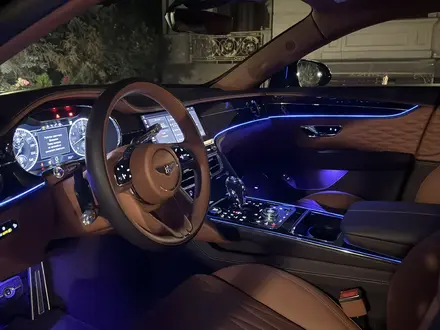 Bentley Flying Spur 2022 года за 200 000 000 тг. в Алматы – фото 7