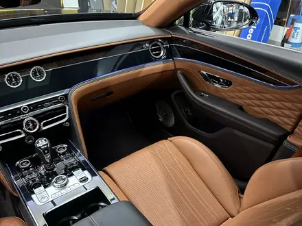 Bentley Flying Spur 2022 года за 200 000 000 тг. в Алматы – фото 6