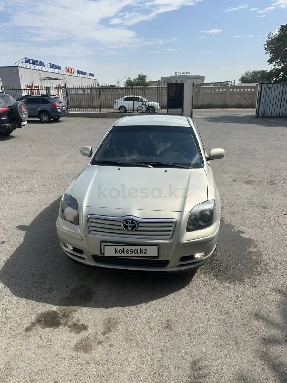 Toyota Avensis, 2003