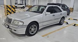 Mercedes-Benz C 240 1998 годаүшін5 200 000 тг. в Астана – фото 2