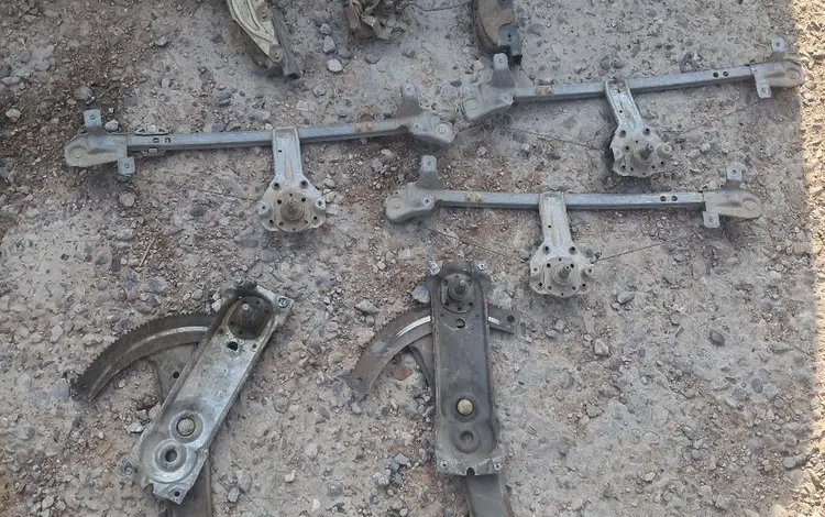 На опель вектра стеклоподемник и замок за 3 000 тг. в Шымкент