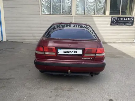 Toyota Carina E 1996 года за 900 000 тг. в Алматы – фото 4