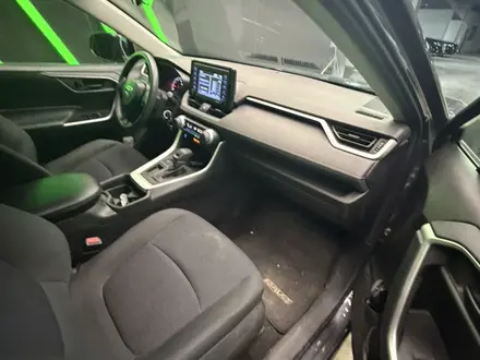 Toyota RAV4 2020 года за 11 800 000 тг. в Астана – фото 13
