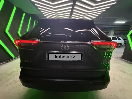 Toyota RAV4 2020 года за 11 800 000 тг. в Астана – фото 5