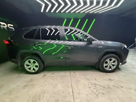 Toyota RAV4 2020 года за 11 800 000 тг. в Астана – фото 7
