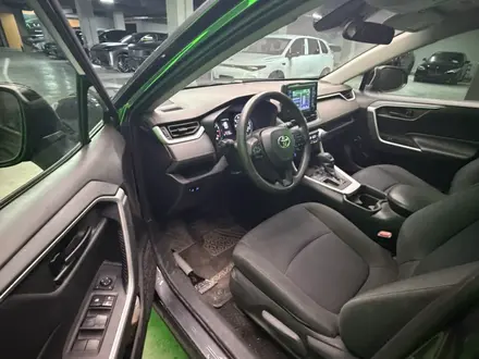 Toyota RAV4 2020 года за 11 800 000 тг. в Астана – фото 9