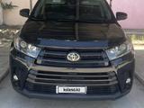 Toyota Highlander 2018 годаүшін12 500 000 тг. в Жанаозен