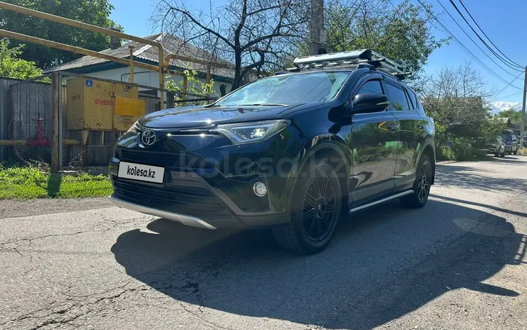 Toyota RAV4 2018 года за 9 800 000 тг. в Алматы