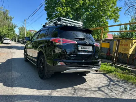Toyota RAV4 2018 года за 9 800 000 тг. в Алматы – фото 6