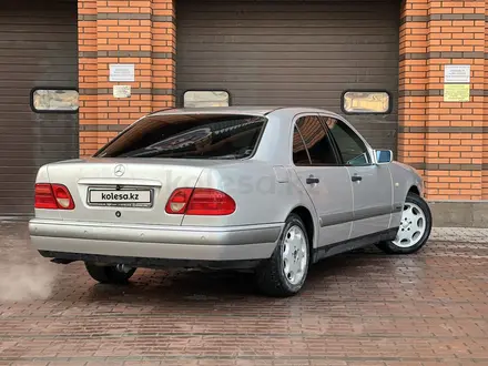 Mercedes-Benz E 320 1998 года за 3 800 000 тг. в Алматы – фото 9