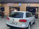 Volkswagen Touareg 2003 годаfor3 000 000 тг. в Алматы – фото 5