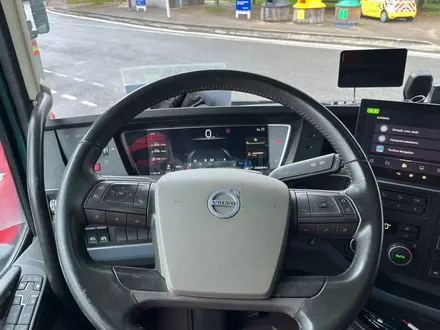 Volvo  FH 2022 года за 52 000 000 тг. в Алматы – фото 15