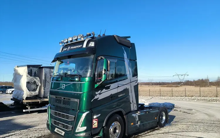 Volvo  FH 2022 года за 52 000 000 тг. в Алматы