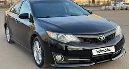 Toyota Camry 2013 годаfor7 700 000 тг. в Актобе