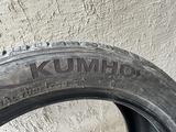 Комплект шин KUMHO 235/45/18 за 60 000 тг. в Алматы