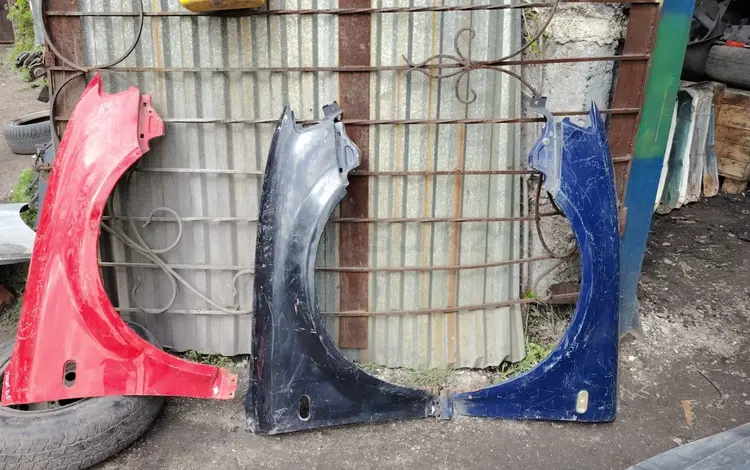 Крылья пассат б5 за 15 000 тг. в Караганда