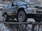Toyota Hilux Surf 1992 года за 1 450 000 тг. в Астана – фото 2