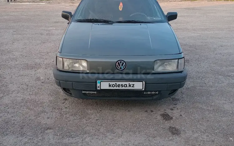 Volkswagen Passat 1990 годаүшін1 000 000 тг. в Тараз